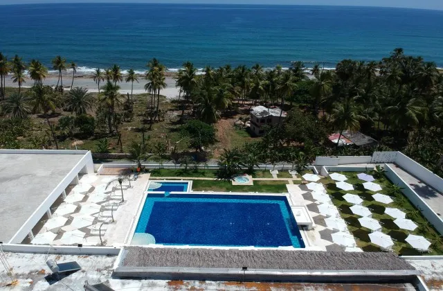 Oasi Encantada Restaurante Beach Resort Barahona Republica Dominicana